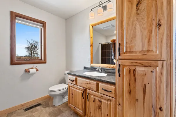 $1,842,775 | N8481 Town Hall Road, Black Creek, WI 54106