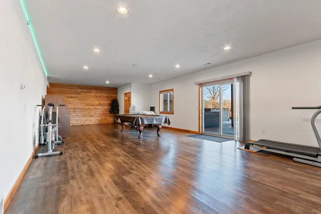 $1,842,775 | N8481 Town Hall Road, Black Creek, WI 54106