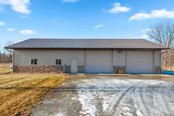 $1,842,775 | N8481 Town Hall Road, Black Creek, WI 54106