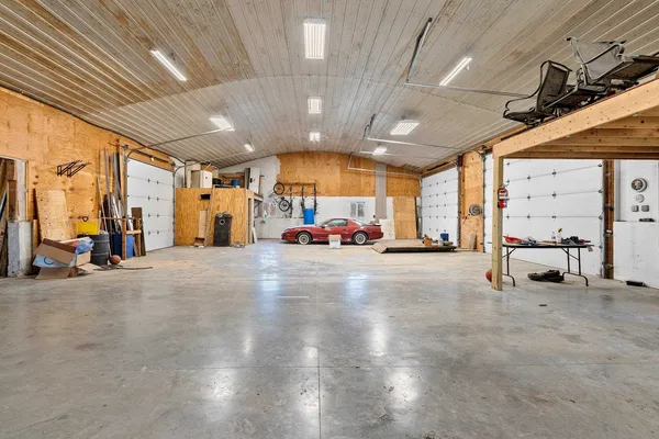 $1,842,775 | N8481 Town Hall Road, Black Creek, WI 54106