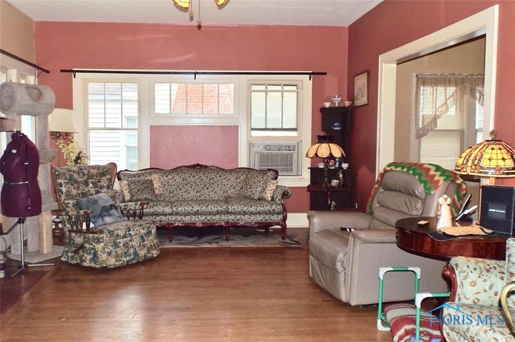 4441 Pennfield Road Toledo, OH 43612 - Photo 5 of 22 Gallery Image 5