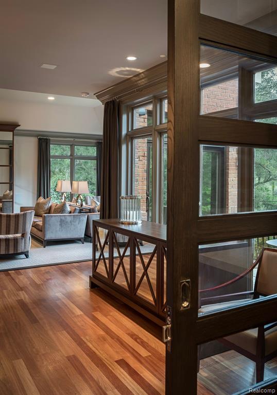 4524 Stoneleigh Road Bloomfield Hills, MI 48302 - Photo 8 of 48 Gallery Image 8