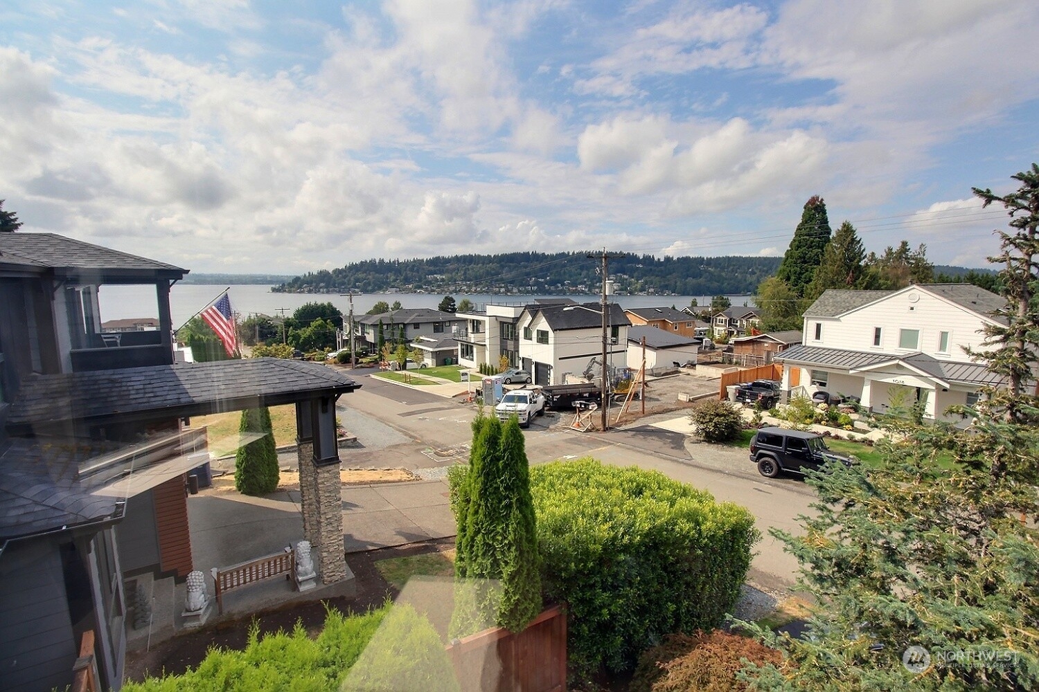 1029 North 34th Street Renton, WA 98056 - Photo 3 of 39 a picture of houses with outdoor space