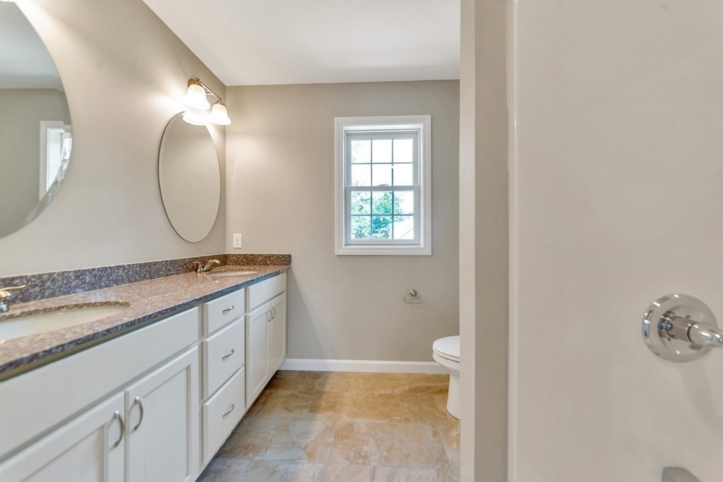 289 Gilbert Avenue Springfield, MA 01119 - Photo 11 of 17