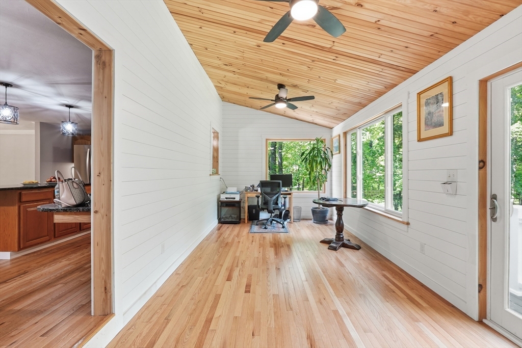 7 Hartwell Road Oxford, MA 01537 - Photo 15 of 42