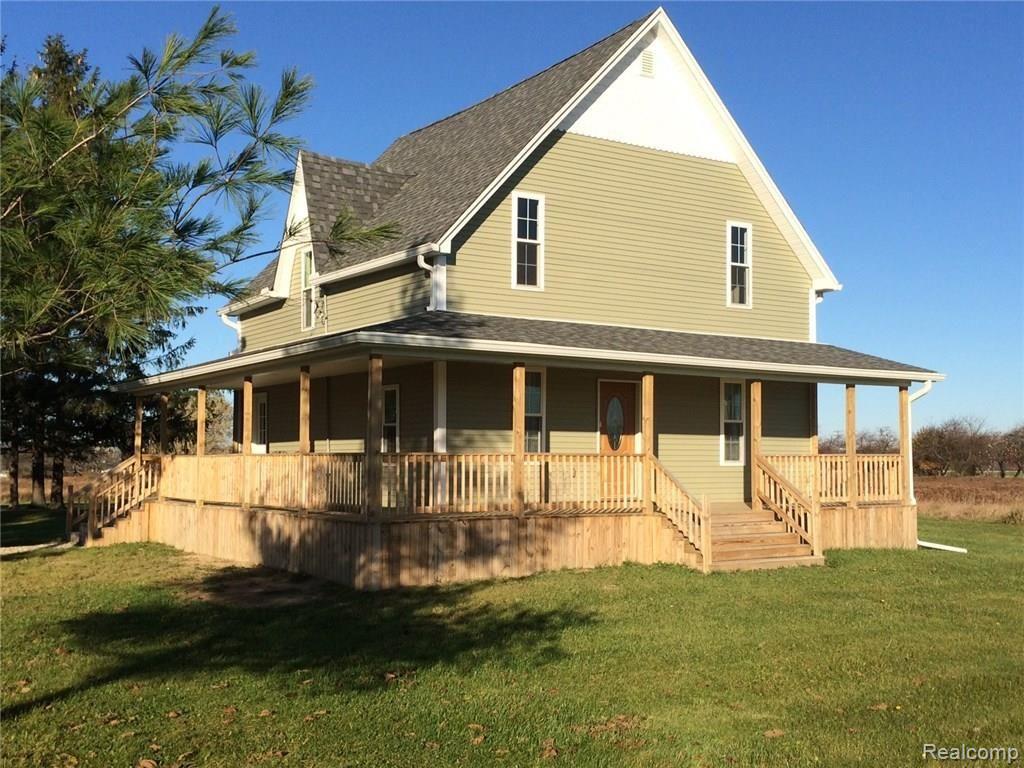 6437 Emmett Road Yale, MI 48097 - Photo 1 of 32 IMG_2108.JPG