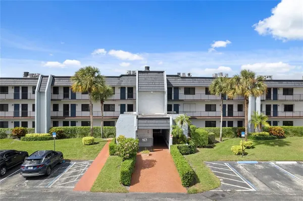 $2,295 | 4272 Deste Court, Unit 308, Lake Worth, FL 33467
