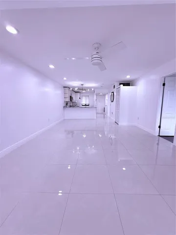 $2,295 | 4272 Deste Court, Unit 308, Lake Worth, FL 33467