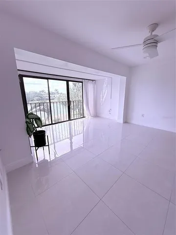 $2,295 | 4272 Deste Court, Unit 308, Lake Worth, FL 33467