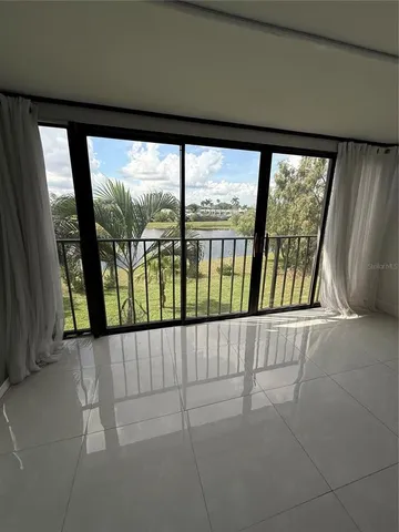 $2,295 | 4272 Deste Court, Unit 308, Lake Worth, FL 33467