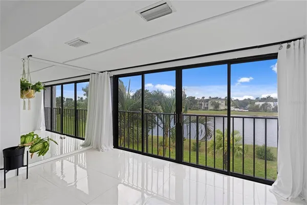 $2,295 | 4272 Deste Court, Unit 308, Lake Worth, FL 33467