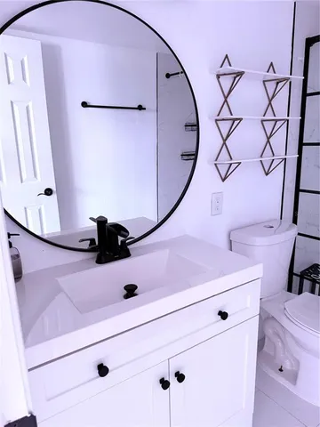 $2,295 | 4272 Deste Court, Unit 308, Lake Worth, FL 33467