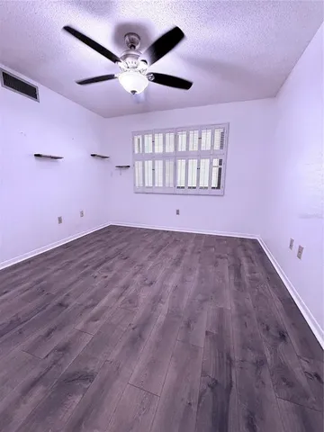 $2,295 | 4272 Deste Court, Unit 308, Lake Worth, FL 33467