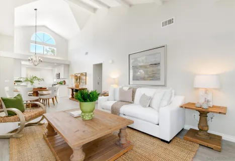 $1,575,000 | 7111 Linden Terrace, Carlsbad, CA 92011