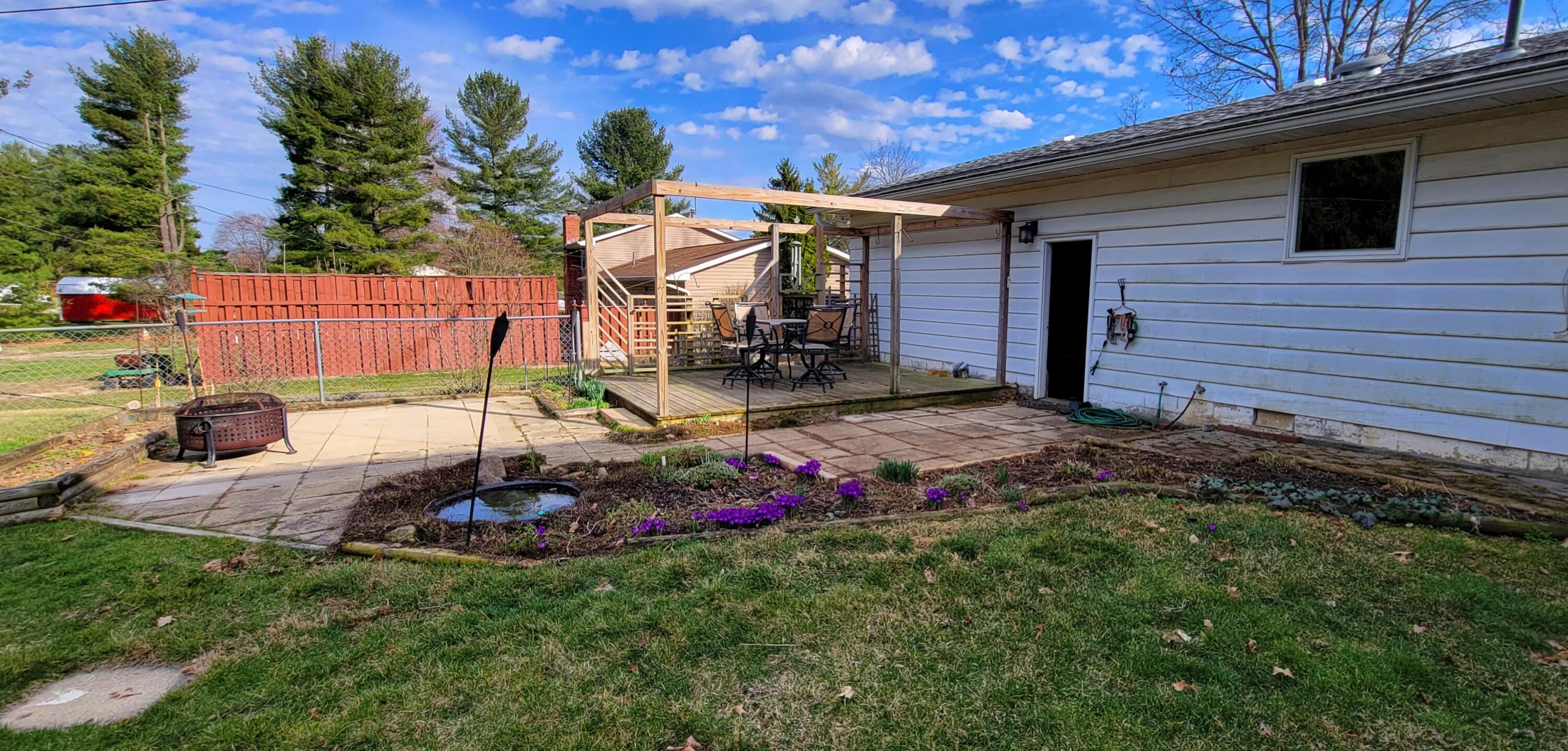 950 Bunty Station Road Delaware, OH 43015 - Photo 15 of 45 Deck_patio