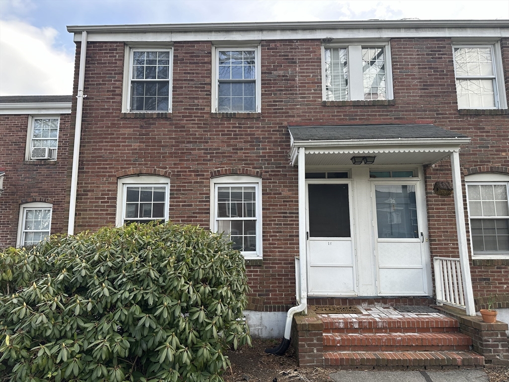 18 Colony Road, Unit 18 West Springfield, MA 01089 - Photo 3 of 25 Gallery Image 3