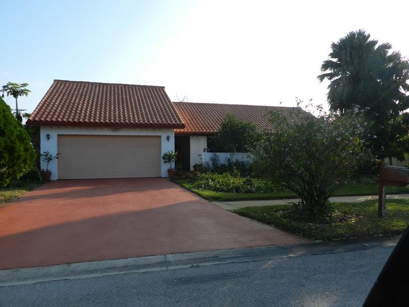 21050 Black Maple Lane Boca Raton, FL 33428 - Photo 1 of 10 Exterior Main