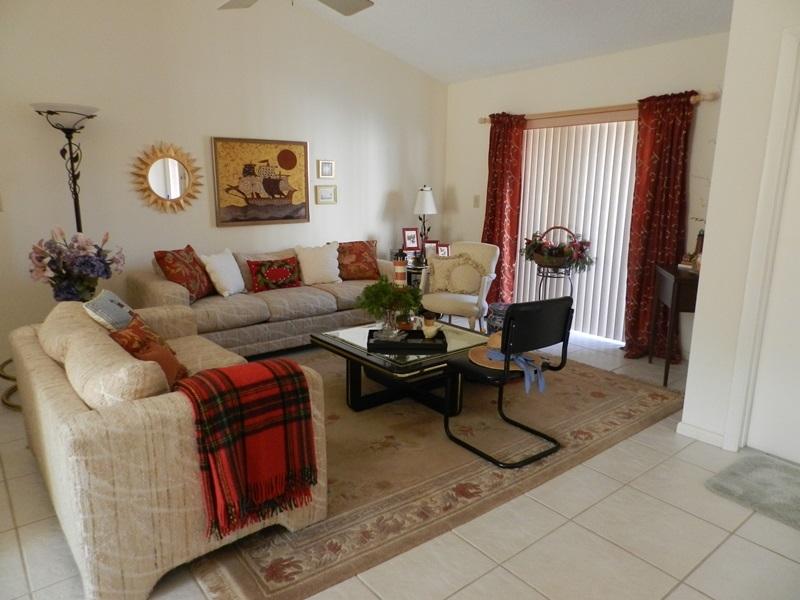 21050 Black Maple Lane Boca Raton, FL 33428 - Photo 3 of 10 LR