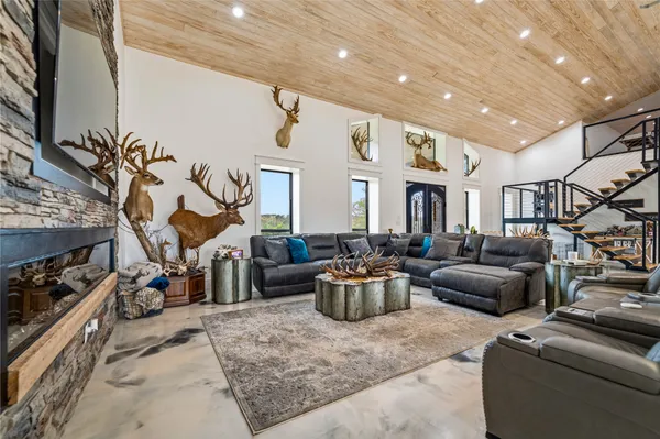 $4,475,000 | 3860 Farm To Market Road 2259, Nacogdoches, TX 75961