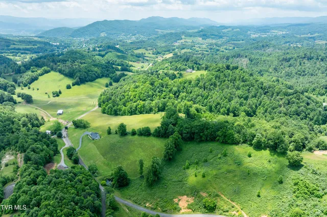 $123,999 | Tdb Ridgeview Drive, Unit 8 9 AND 10, Mountain City, TN 37683