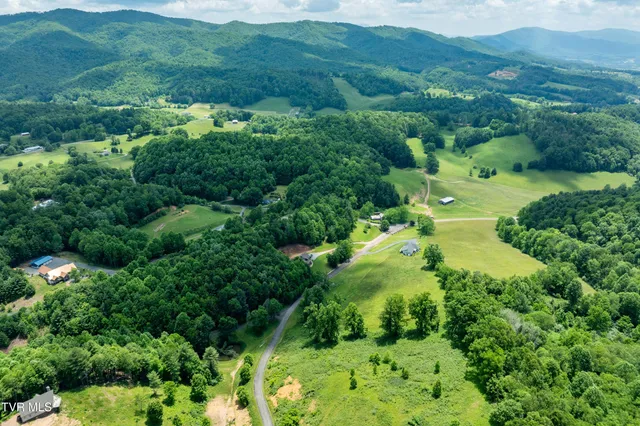 $123,999 | Tdb Ridgeview Drive, Unit 8 9 AND 10, Mountain City, TN 37683