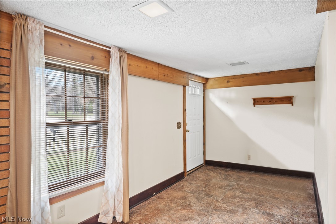 6485 Olde 8 Road Peninsula, OH 44264 - Photo 4 of 35