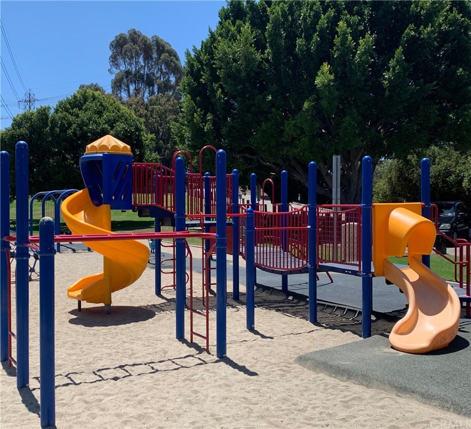 273 Harvard Lane Seal Beach, CA 90740 - Photo 24 of 43