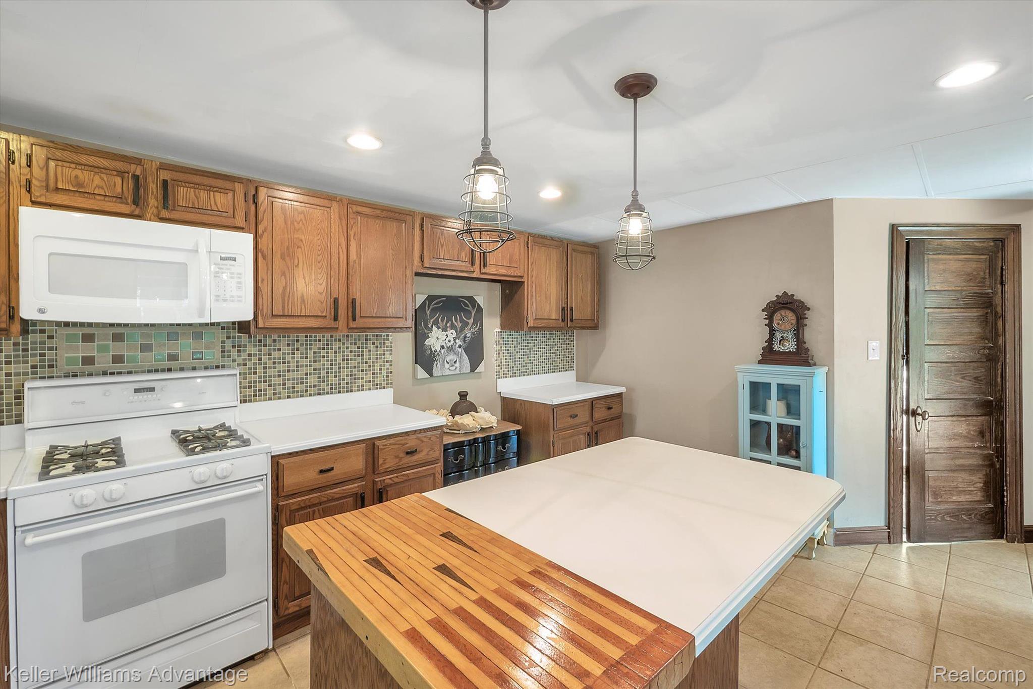 19049 Hannan Road New Boston, MI 48164 - Photo 42 of 68 Gallery Image 42