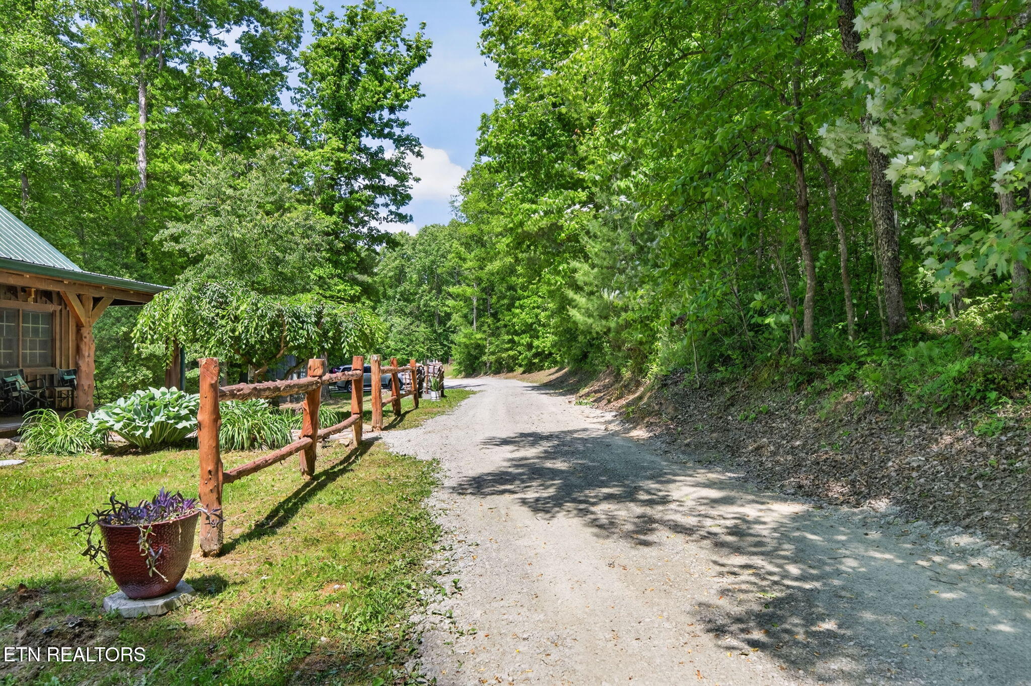 4912 Honey Creek Loop Road Allardt, TN 38504 - Photo 8 of 49 7-web-or-mls-4912 Honey Creek Loop Rd_03