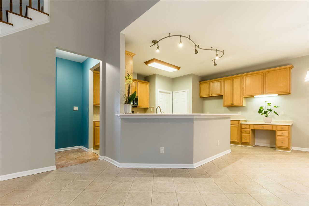 2425 Silver Lake Trail Raleigh, NC 27606 - Photo 7 of 22 Kitchen
