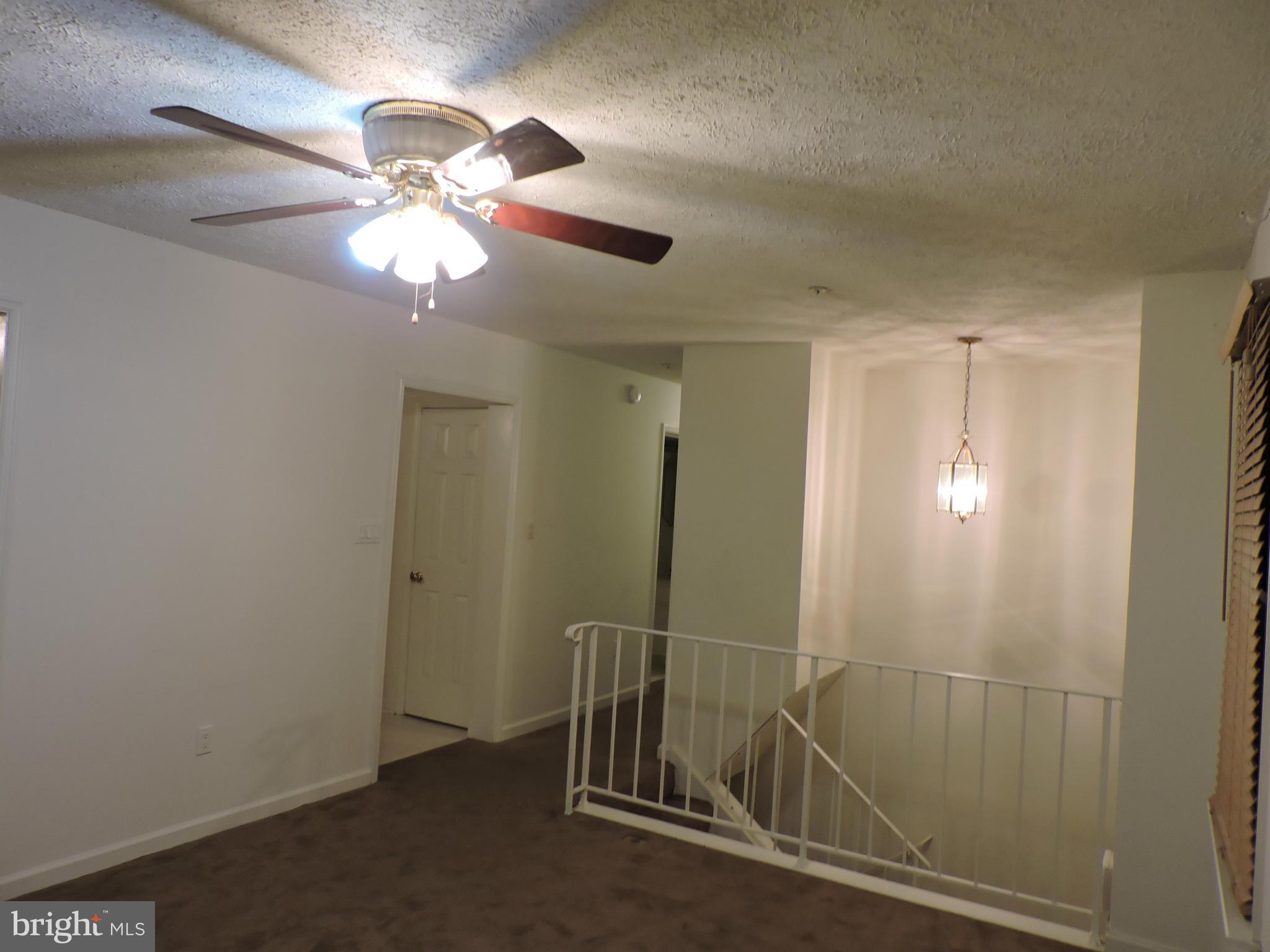 303 Manning Road East Accokeek, MD 20607 - Photo 12 of 27 Living Room