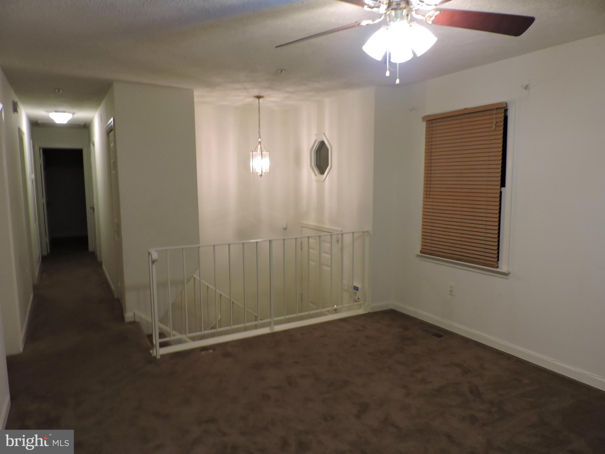 303 Manning Road East Accokeek, MD 20607 - Photo 13 of 27 Living Room