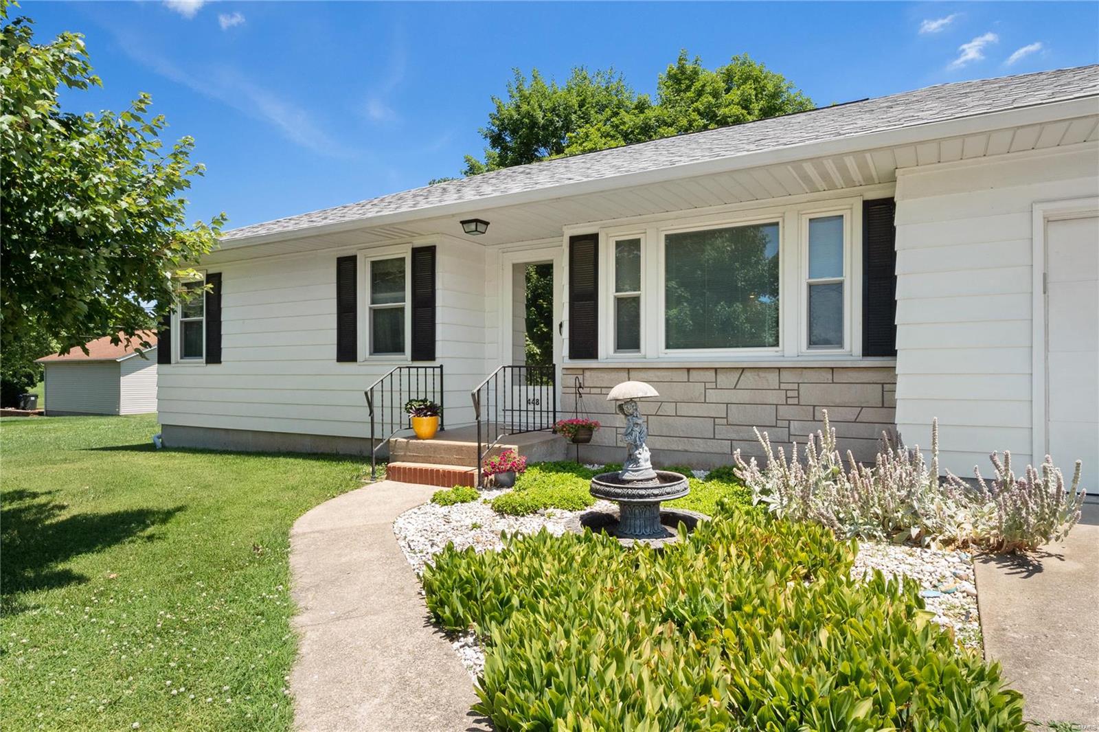 448 Monroe Street Waterloo, IL 62298 - Photo 2 of 42
