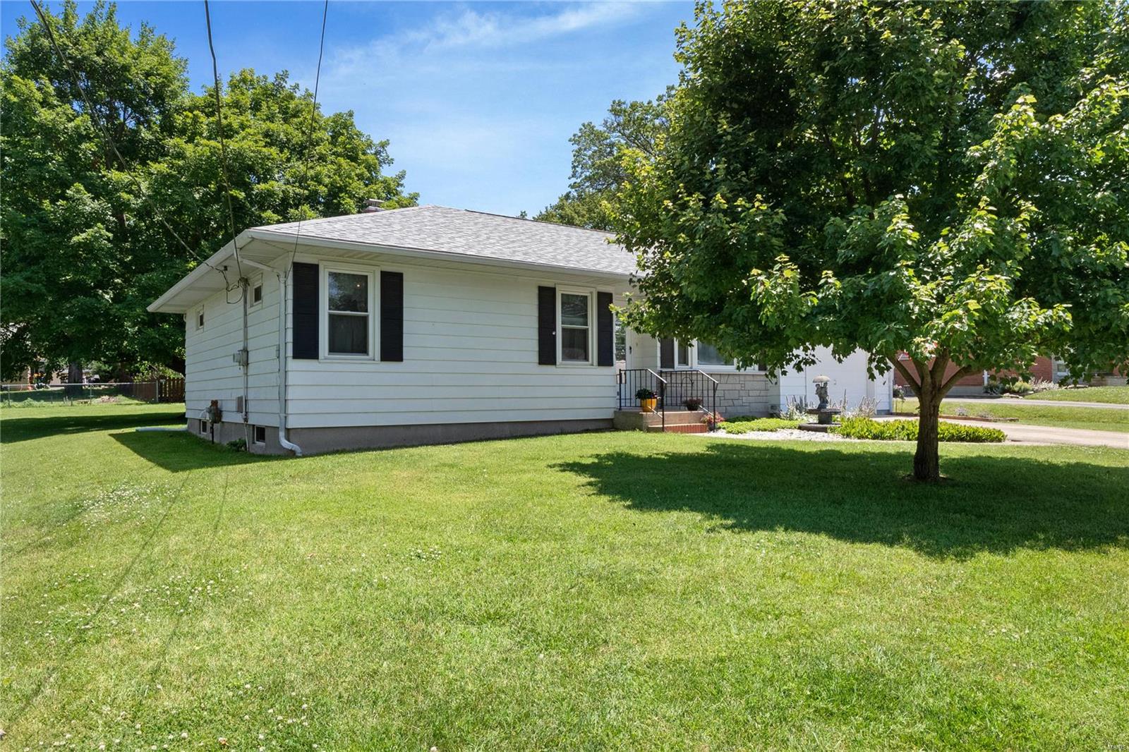448 Monroe Street Waterloo, IL 62298 - Photo 27 of 42
