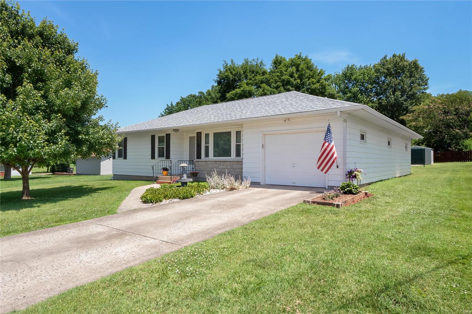 448 Monroe Street Waterloo, IL 62298 - Photo 32 of 42
