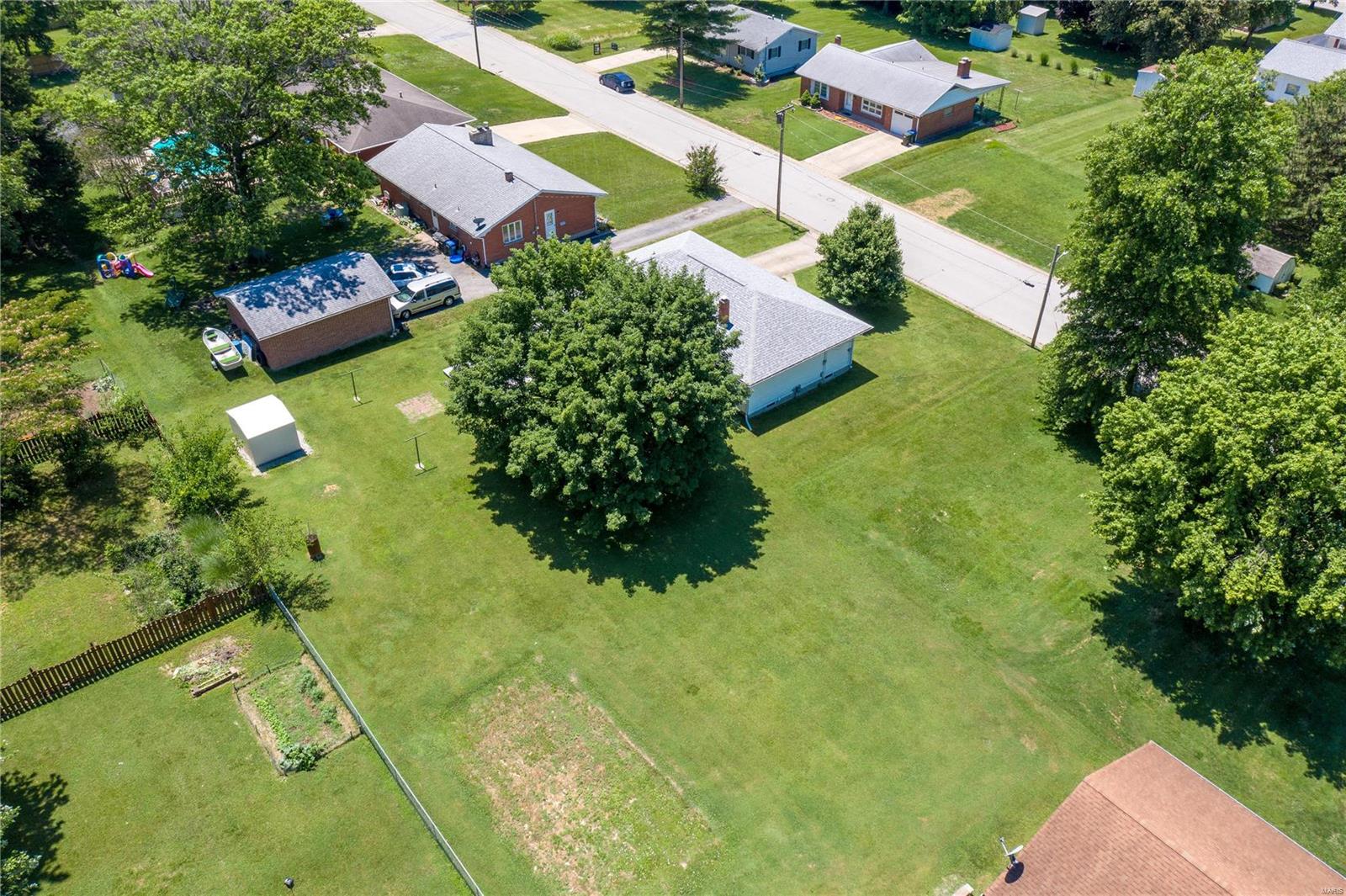 448 Monroe Street Waterloo, IL 62298 - Photo 35 of 42