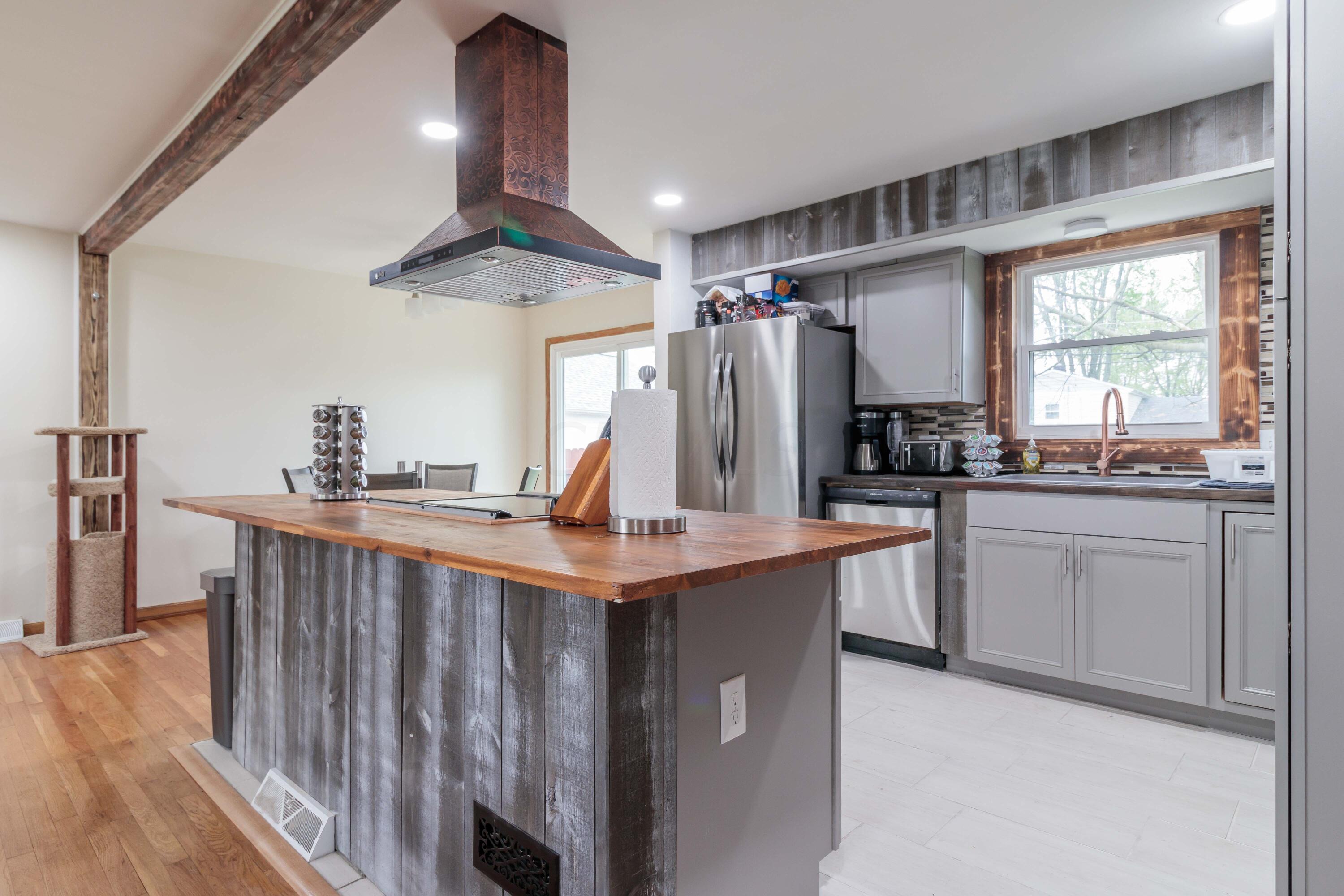 4420 Kenfield Road Columbus, OH 43224 - Photo 6 of 42 Kitchen