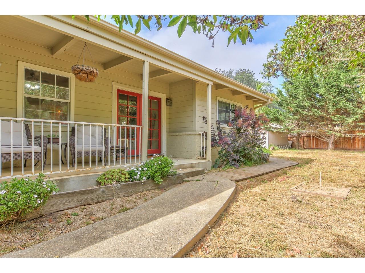 371 Paradise Road Salinas, CA 93907 - Photo 1 of 32 Gallery Image 1