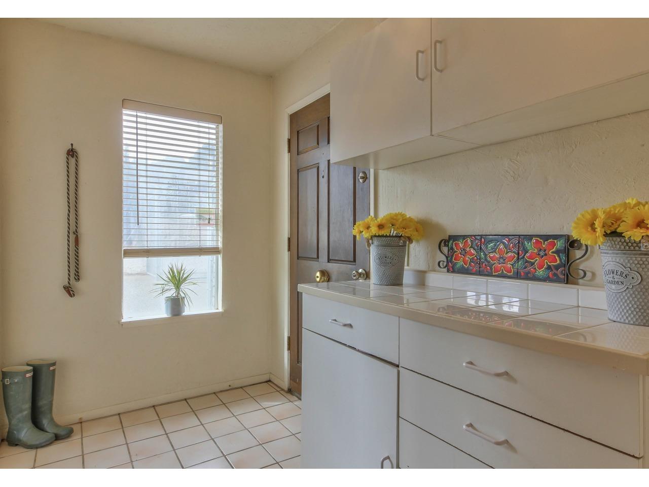 371 Paradise Road Salinas, CA 93907 - Photo 13 of 32 Gallery Image 13