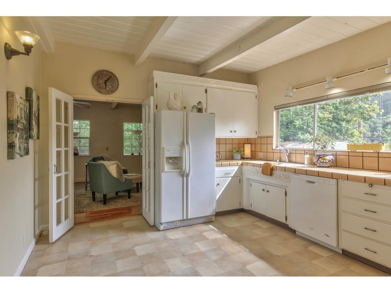 371 Paradise Road Salinas, CA 93907 - Photo 10 of 32 Gallery Image 10