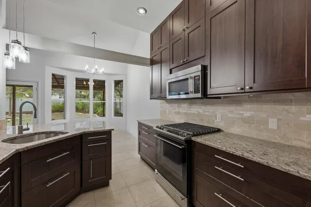 $2,400 | 9312 Roxanna Drive, Austin, TX 78748