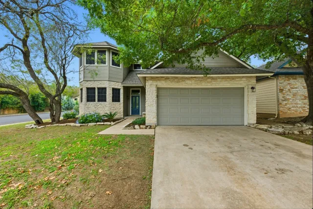 $2,400 | 9312 Roxanna Drive, Austin, TX 78748