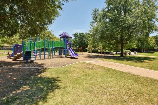 $2,400 | 9312 Roxanna Drive, Austin, TX 78748