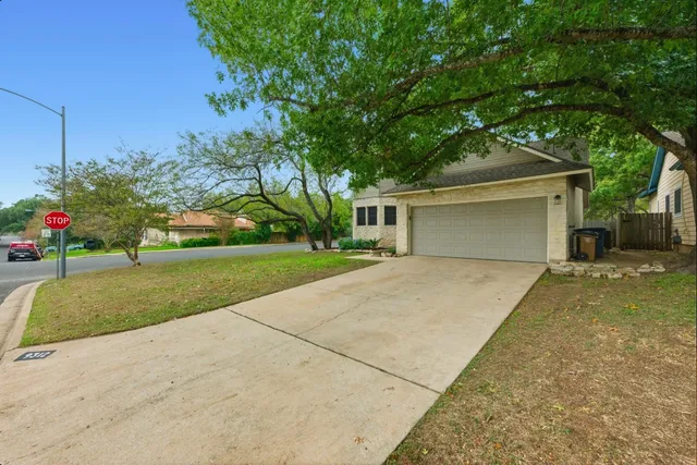 $2,400 | 9312 Roxanna Drive, Austin, TX 78748