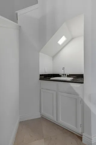 $2,400 | 9312 Roxanna Drive, Austin, TX 78748