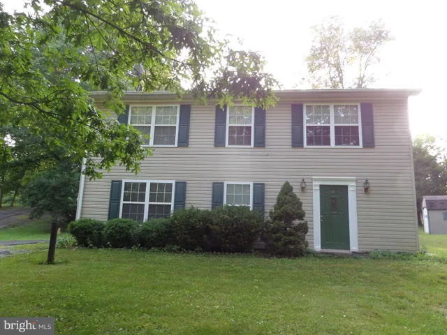 $1,700 | 279 Saint Andrews Drive, Martinsburg, WV 25403