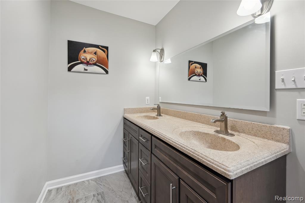 3395 West Maple Road Wixom, MI 48393 - Photo 18 of 50