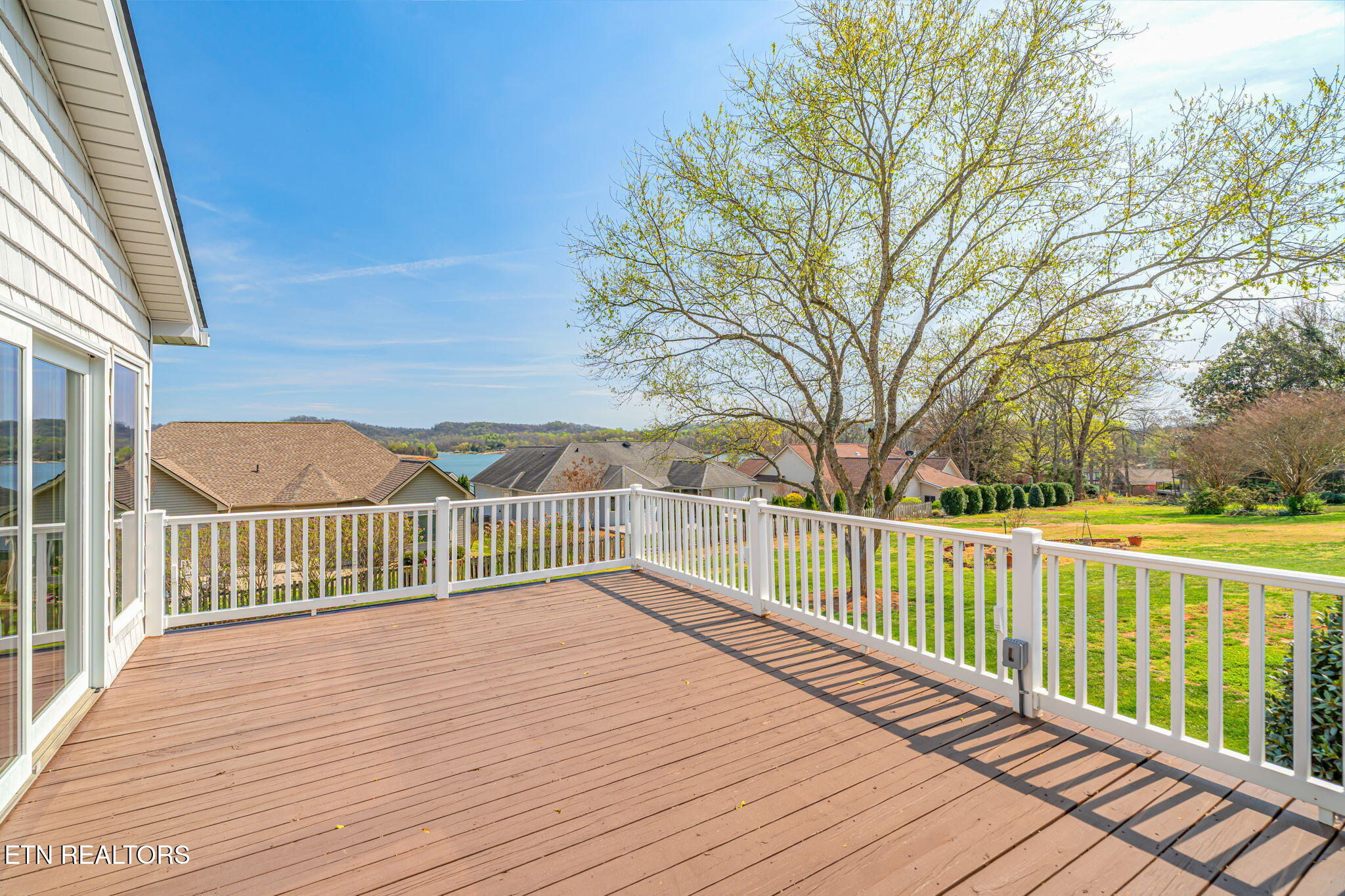 318 Cheestana Way Loudon, TN 37774 - Photo 11 of 59 15-web-or-mls-318 Cheestana Way-30