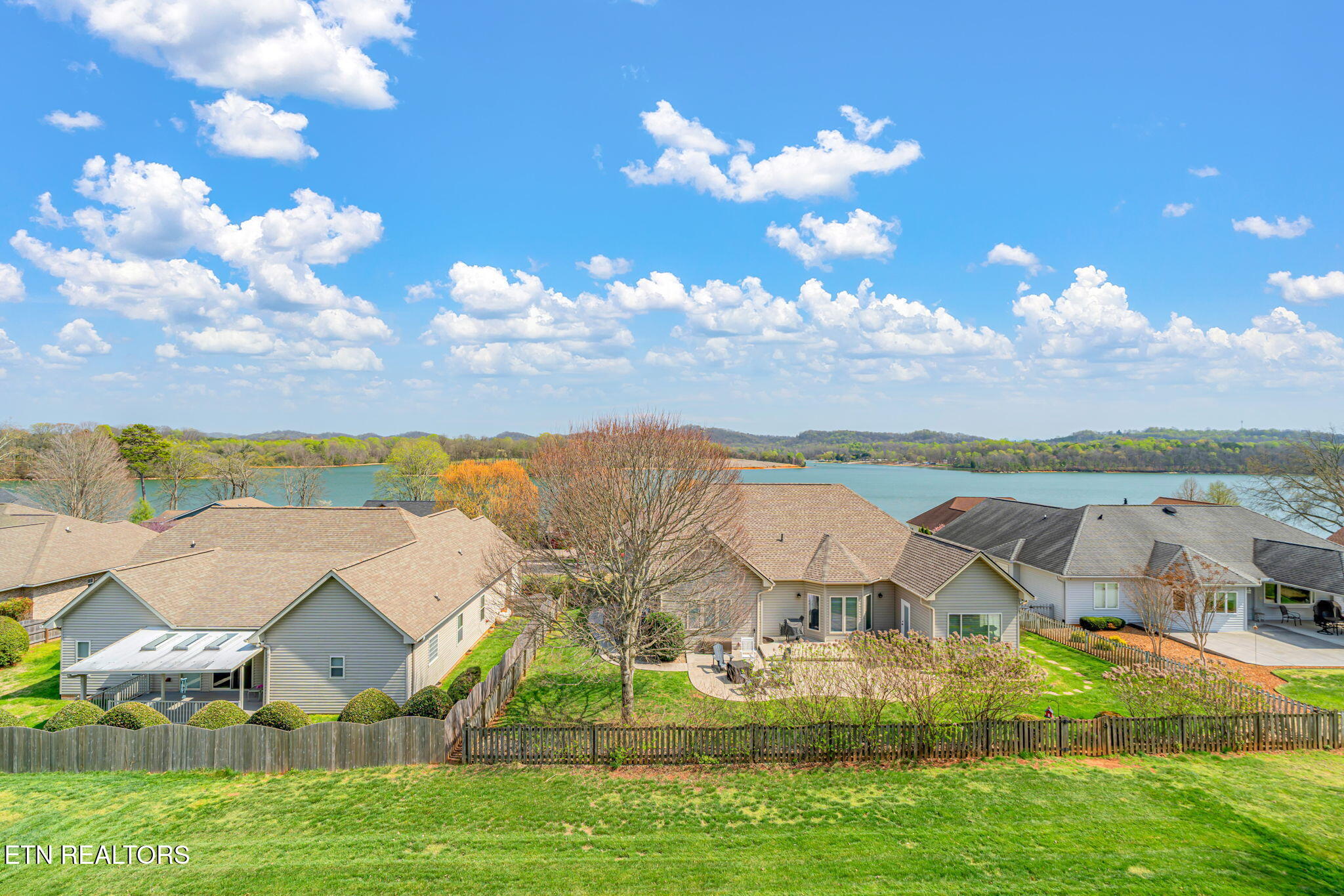 318 Cheestana Way Loudon, TN 37774 - Photo 14 of 59 19-web-or-mls-318 Cheestana Way-34