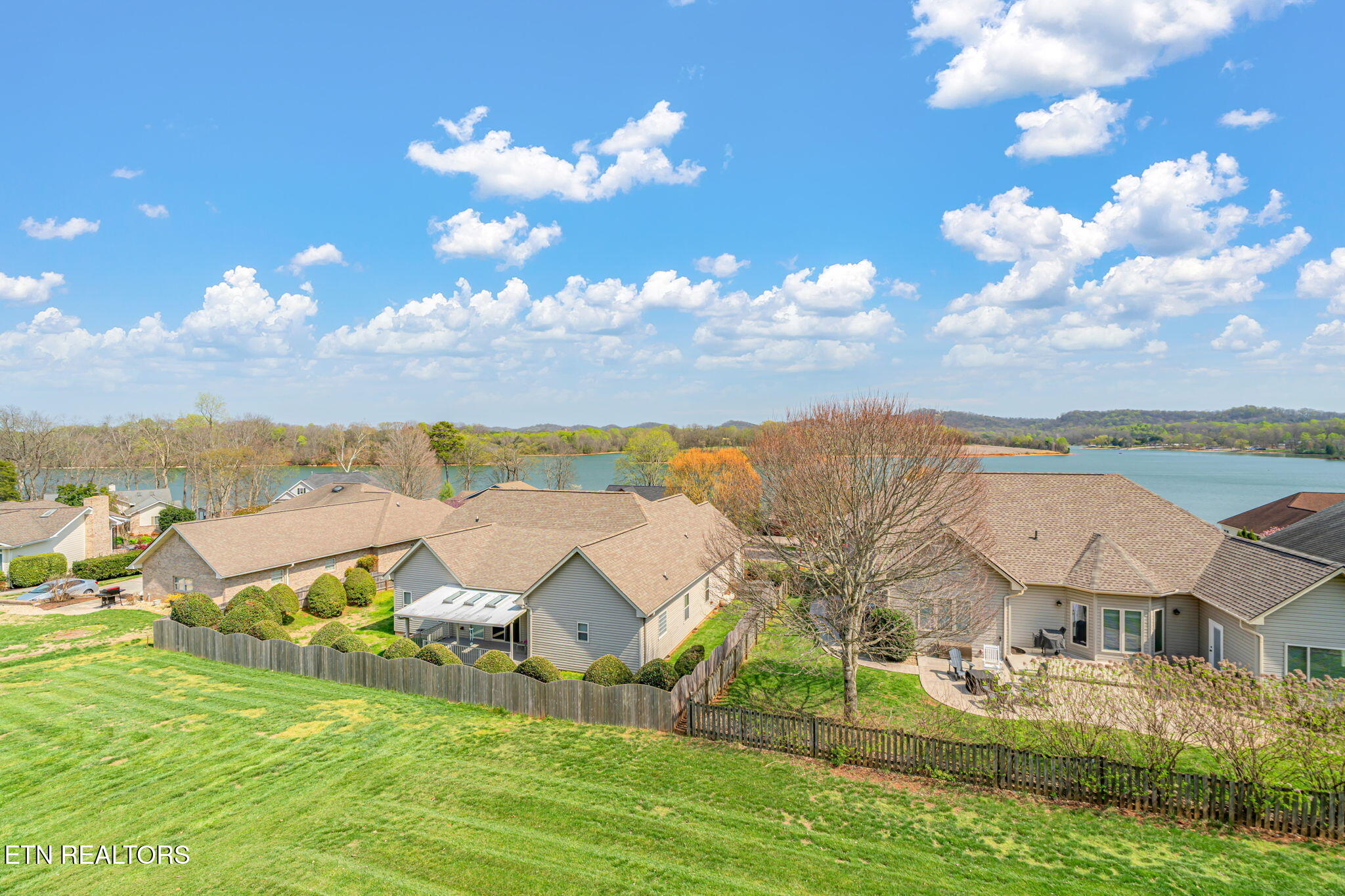 318 Cheestana Way Loudon, TN 37774 - Photo 16 of 59 21-web-or-mls-318 Cheestana Way-36